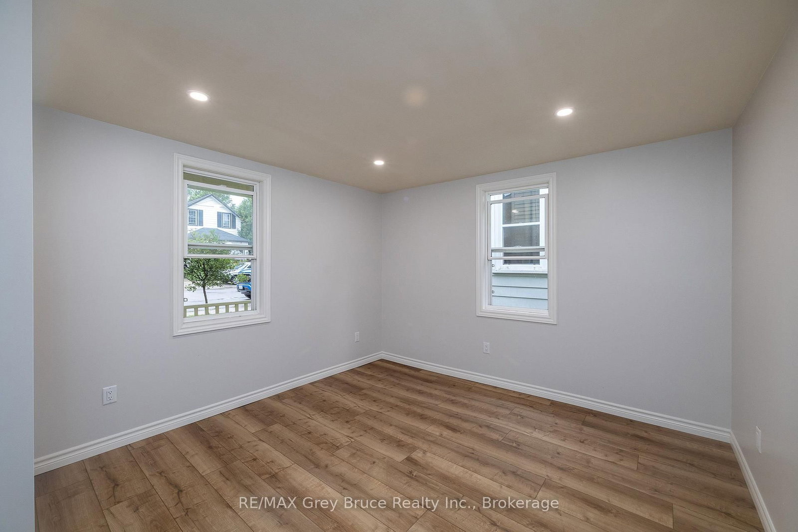 1131 W 3rd Avenue • Owen Sound, ON photo 8