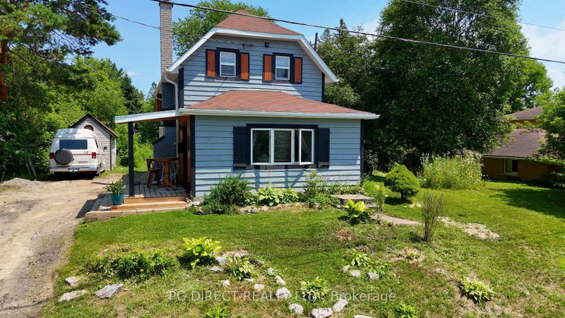 160 Centre Street, Burk's Falls