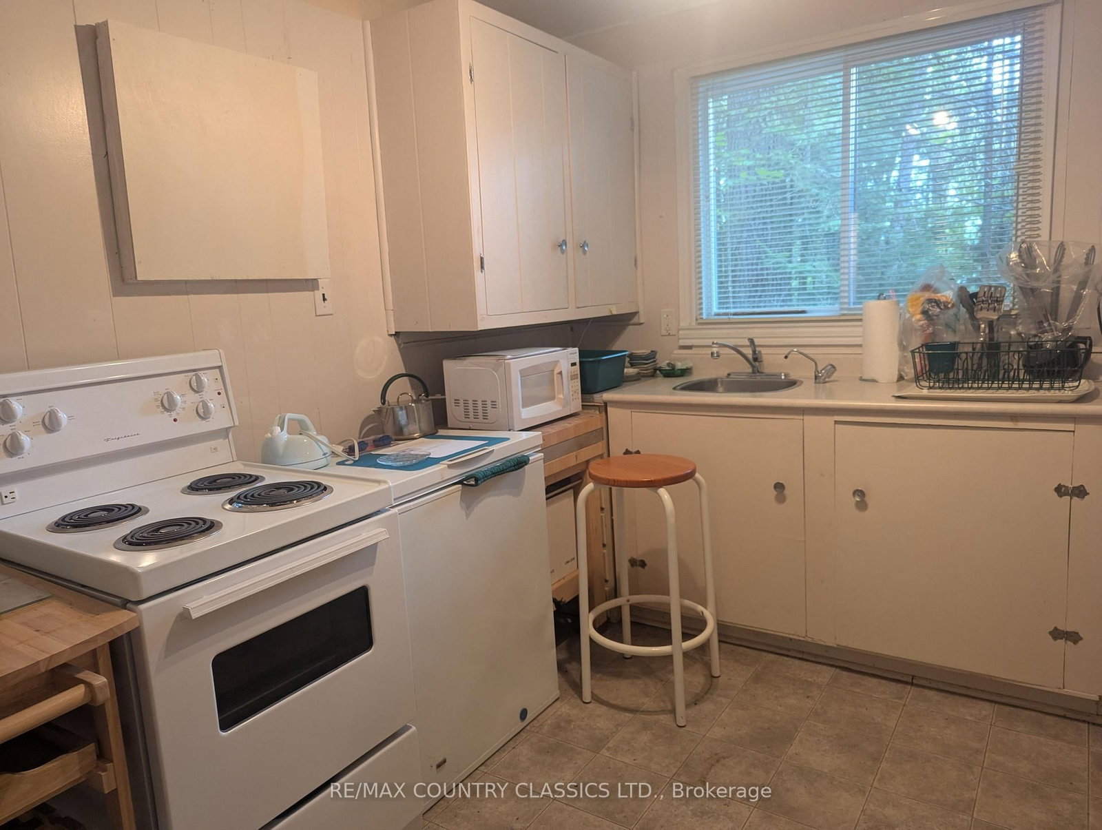 474A Spectacle Lake Road • Barry's Bay, ON photo 13