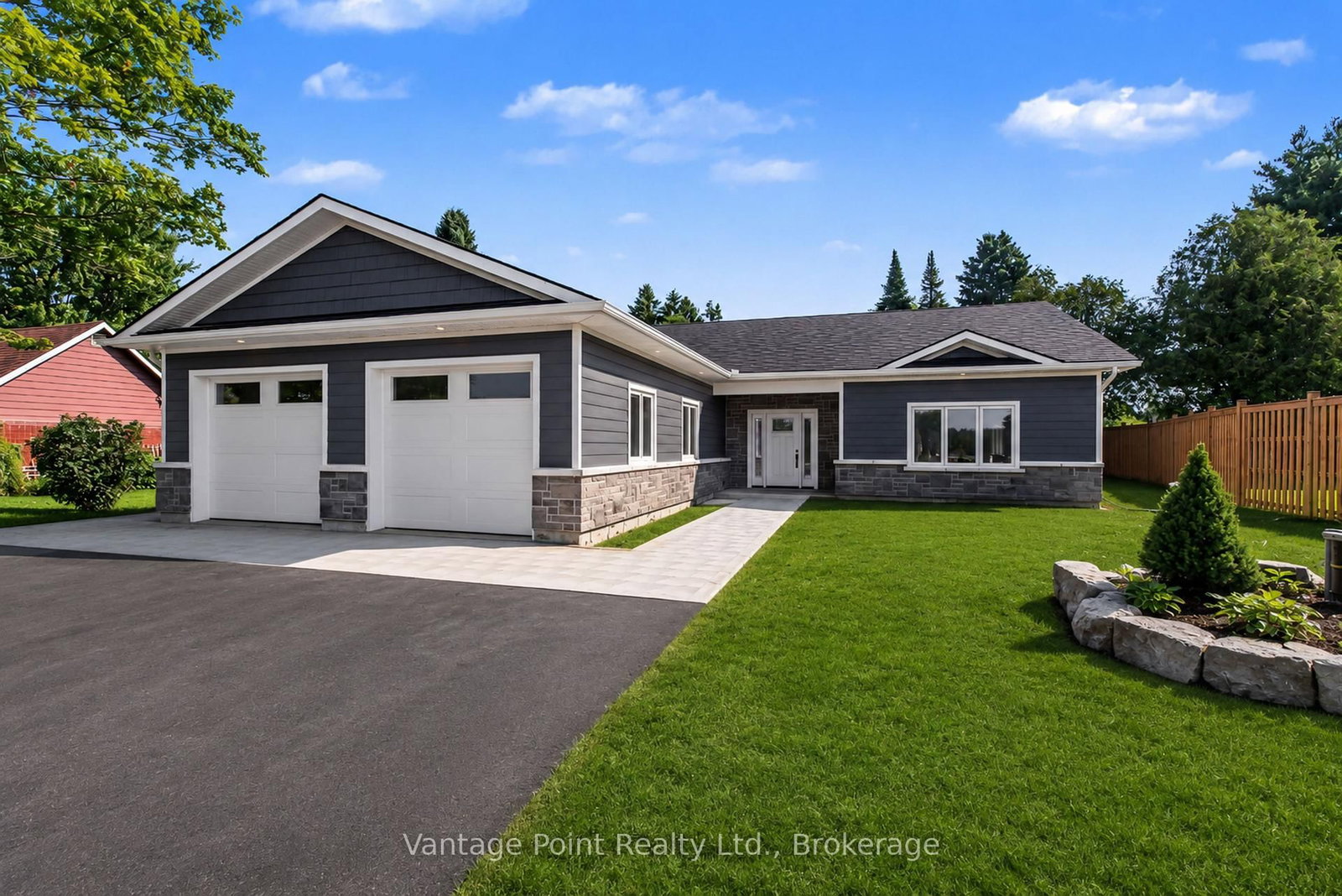 107 Toronto Road • Grey Highlands, ON photo 3
