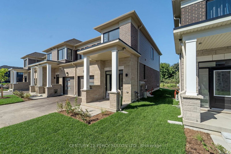 39 Watts Mews