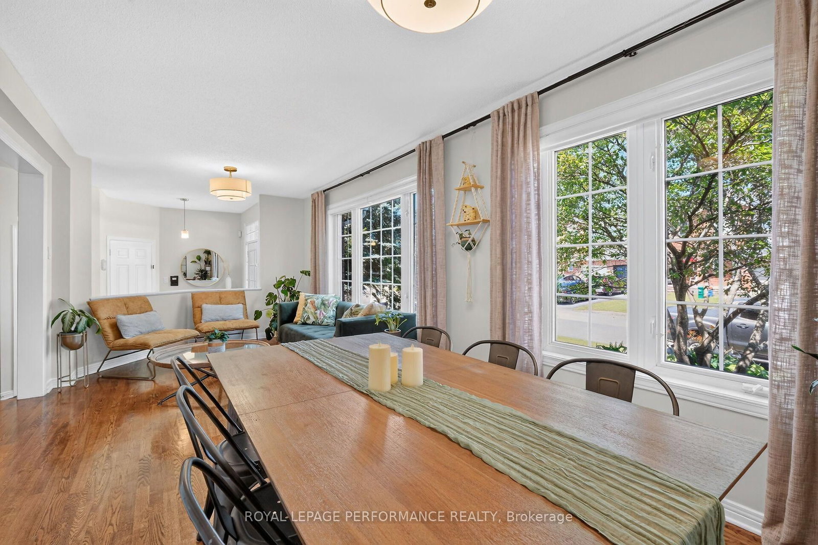 990 Lucille Way • Ottawa, ON photo 13