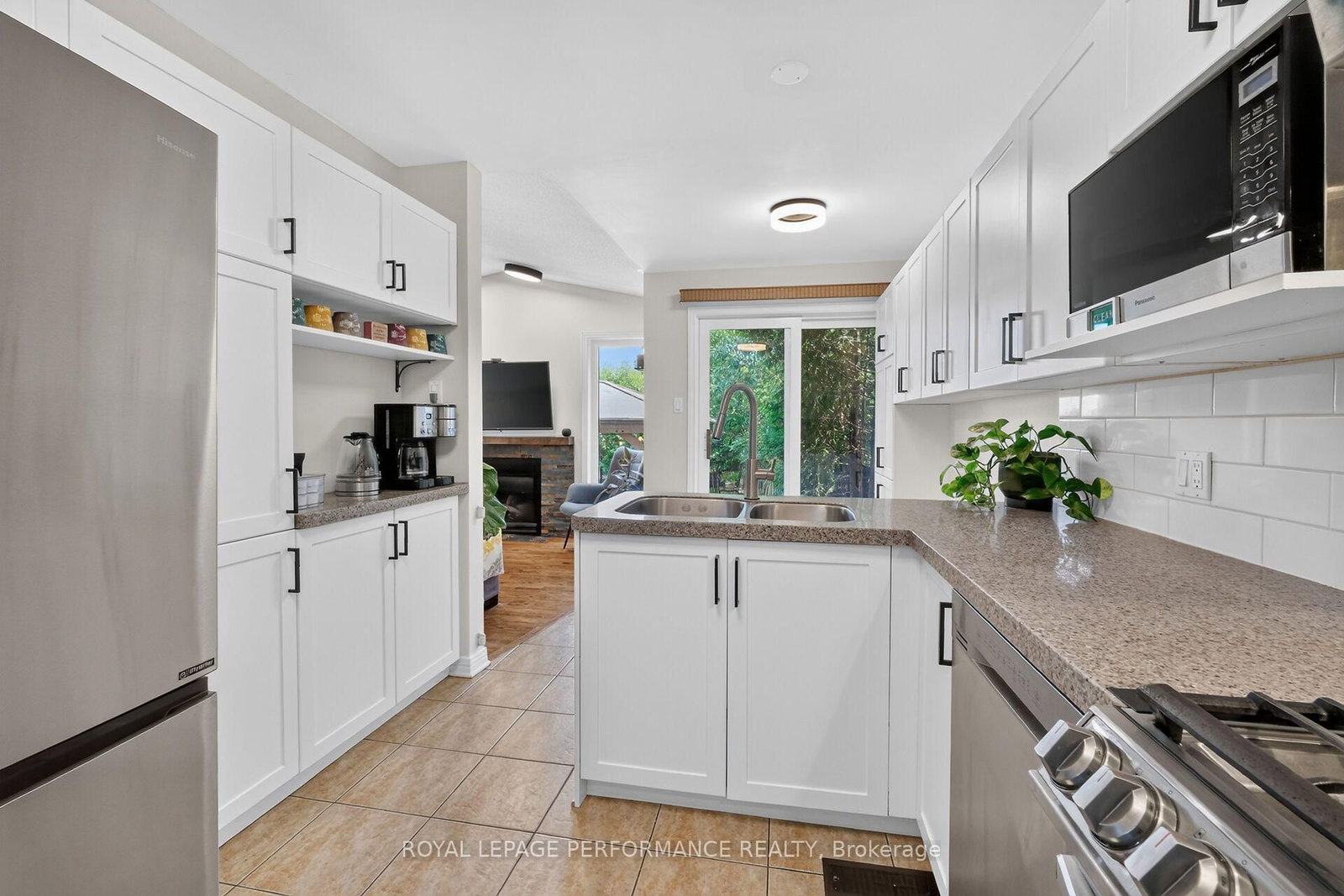 990 Lucille Way • Ottawa, ON photo 15