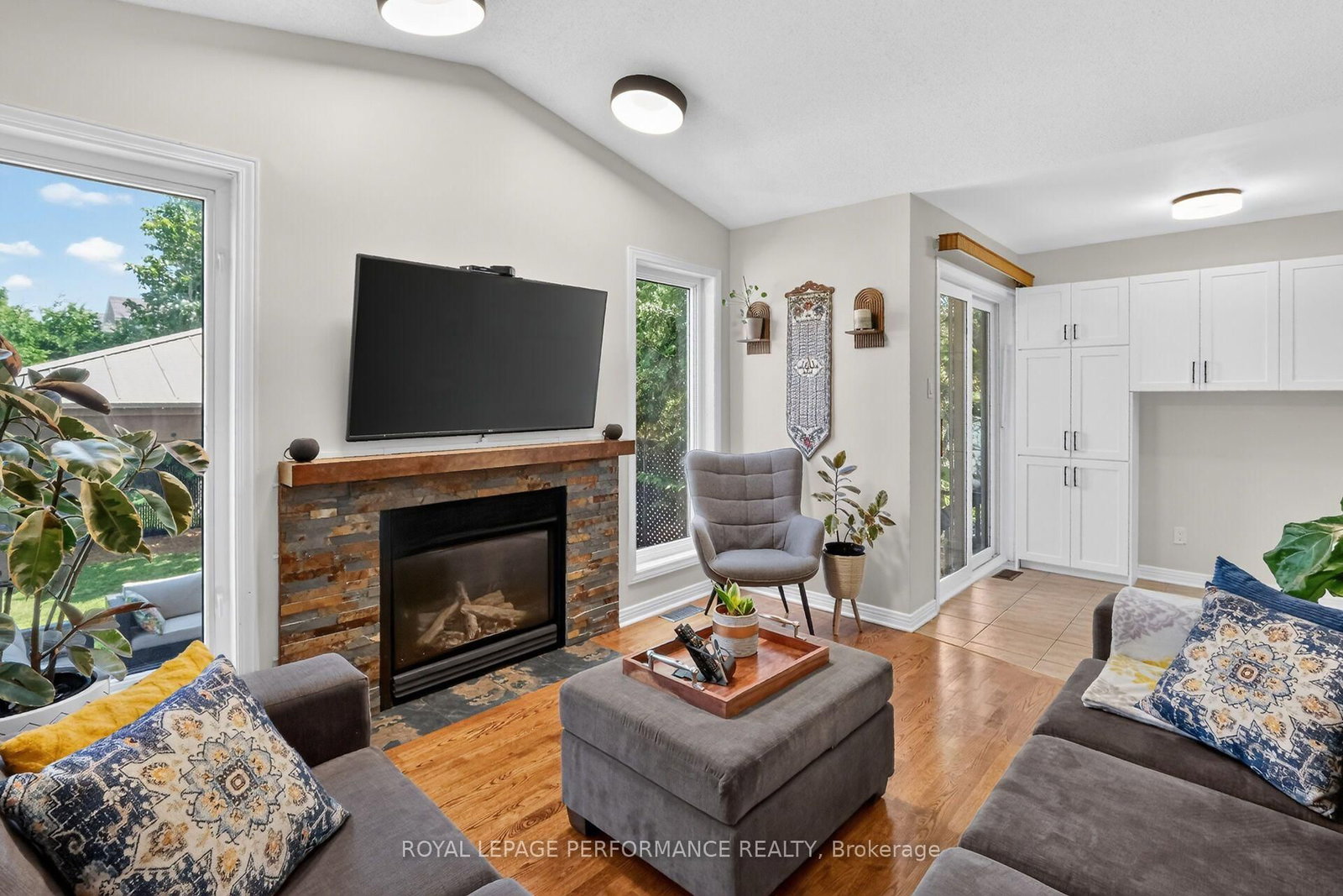 990 Lucille Way • Ottawa, ON photo 20