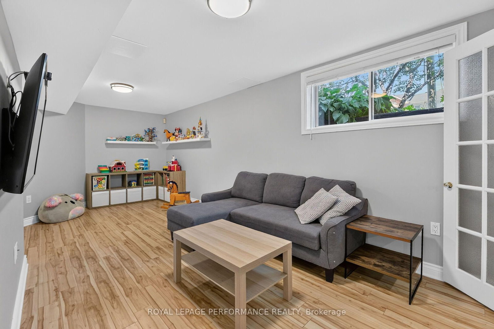 990 Lucille Way • Ottawa, ON photo 35