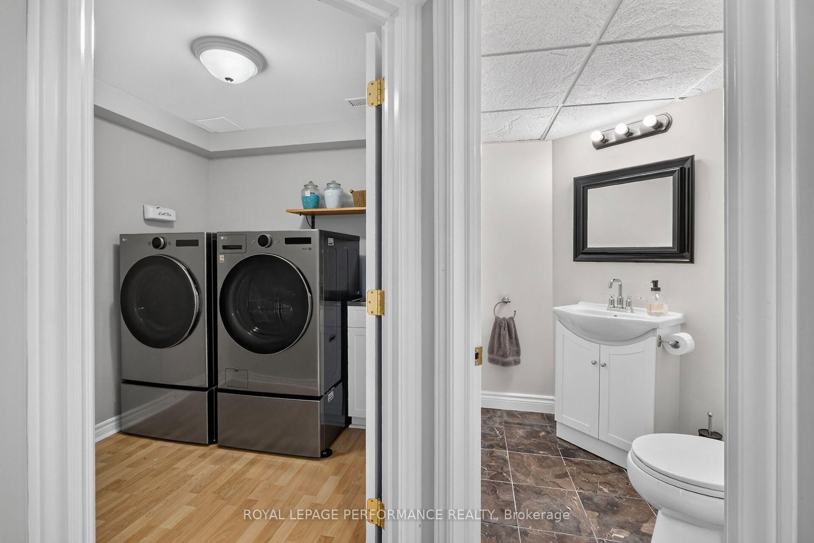 990 Lucille Way • Ottawa, ON photo 37