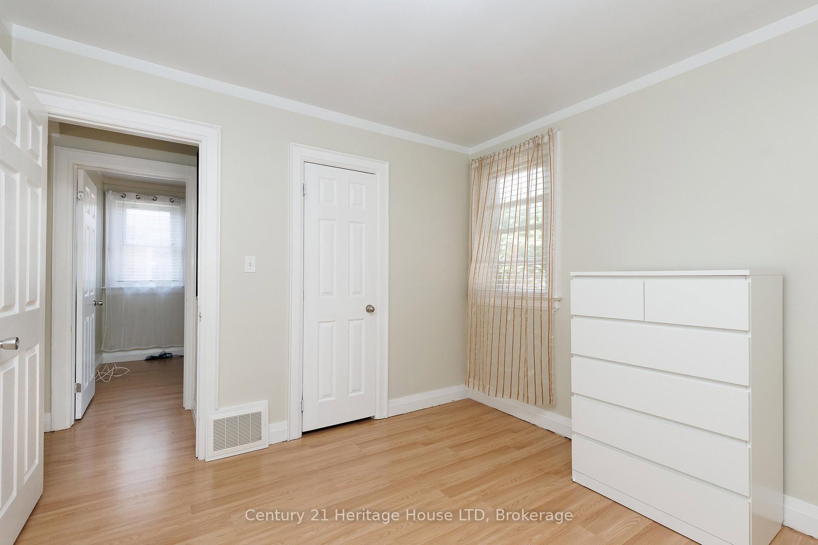 6477 Barker Street • Niagara Falls, ON photo 18