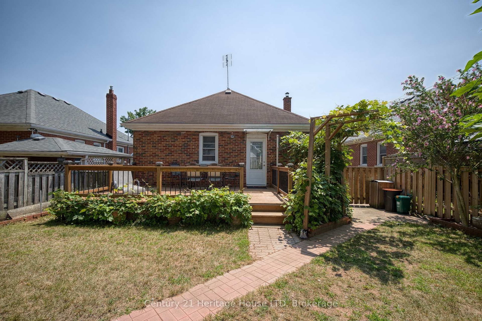 6477 Barker Street • Niagara Falls, ON photo 31