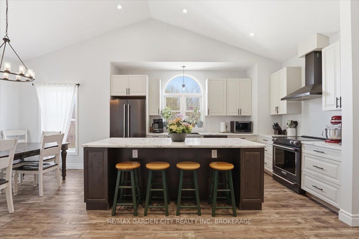 782 North Shore Drive • Haldimand, ON photo 10
