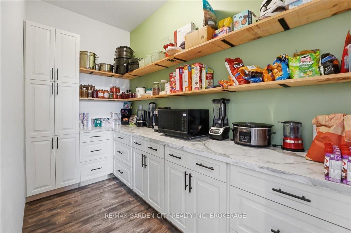 782 North Shore Drive • Haldimand, ON photo 17