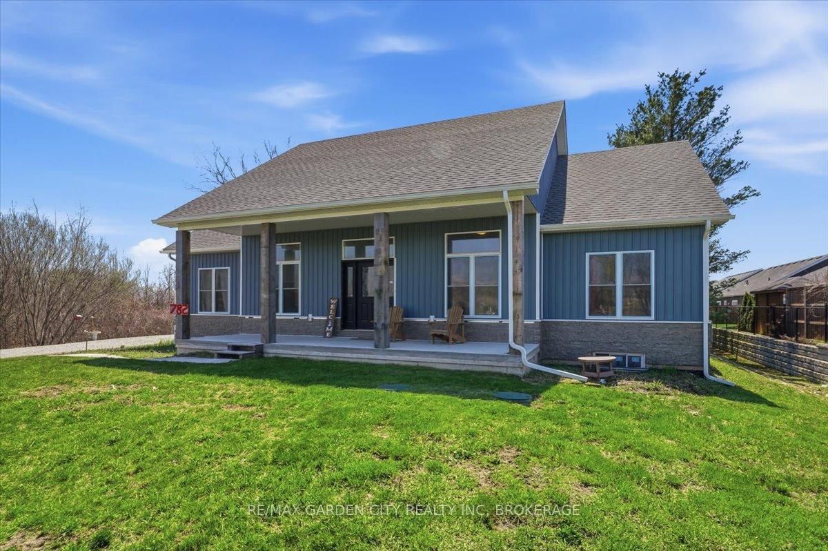 782 North Shore Drive • Haldimand, ON photo 2