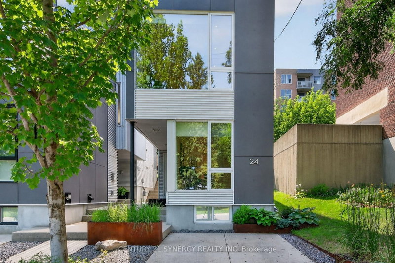 24 Stonehurst Avenue, Ottawa