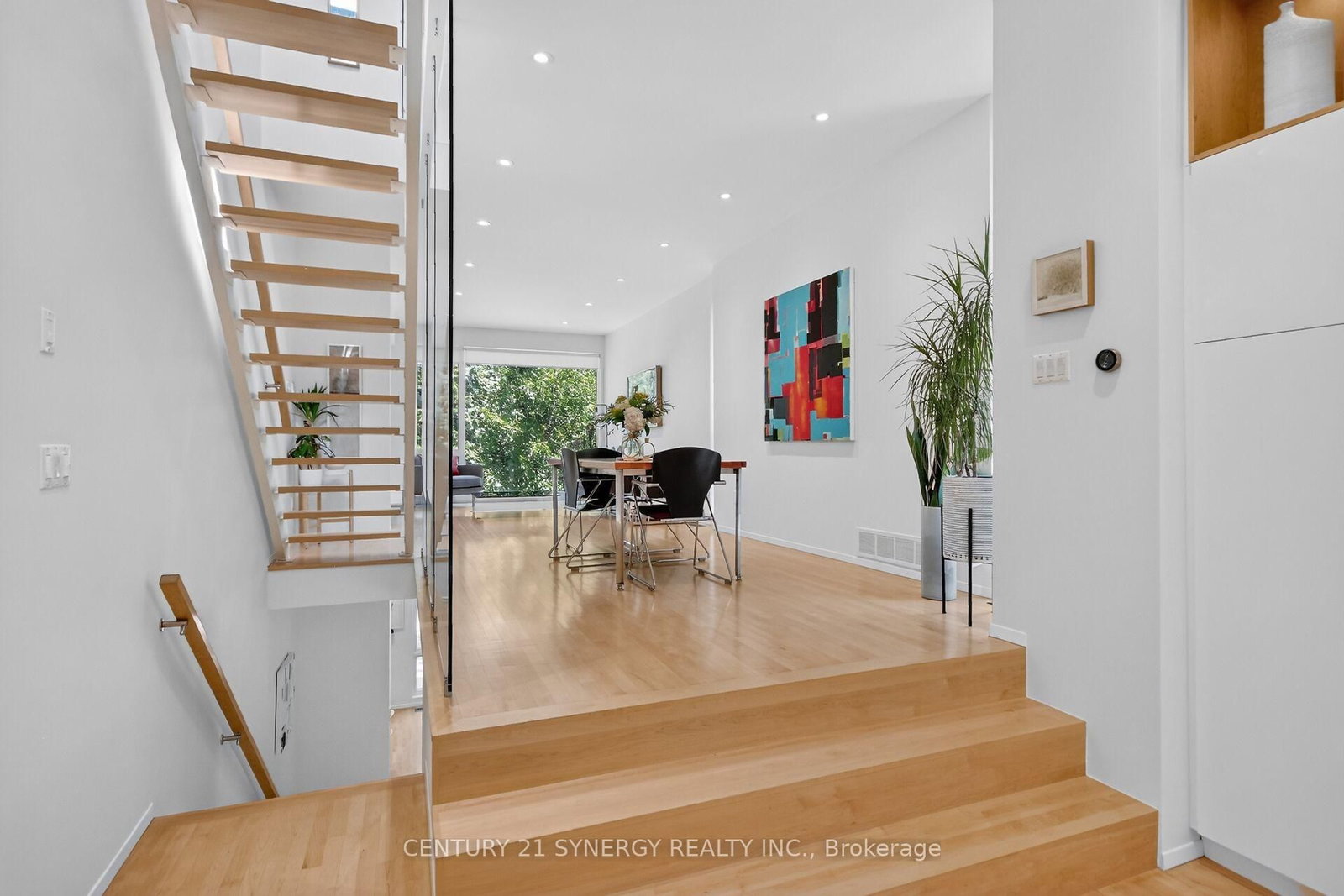 24 Stonehurst Avenue • Ottawa, ON photo 22