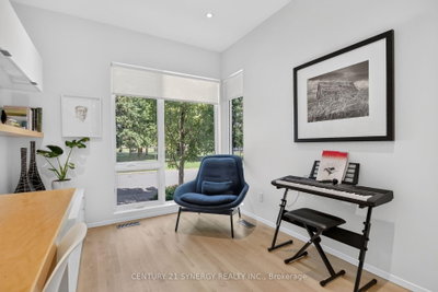 24 Stonehurst Avenue • Ottawa, ON photo 9