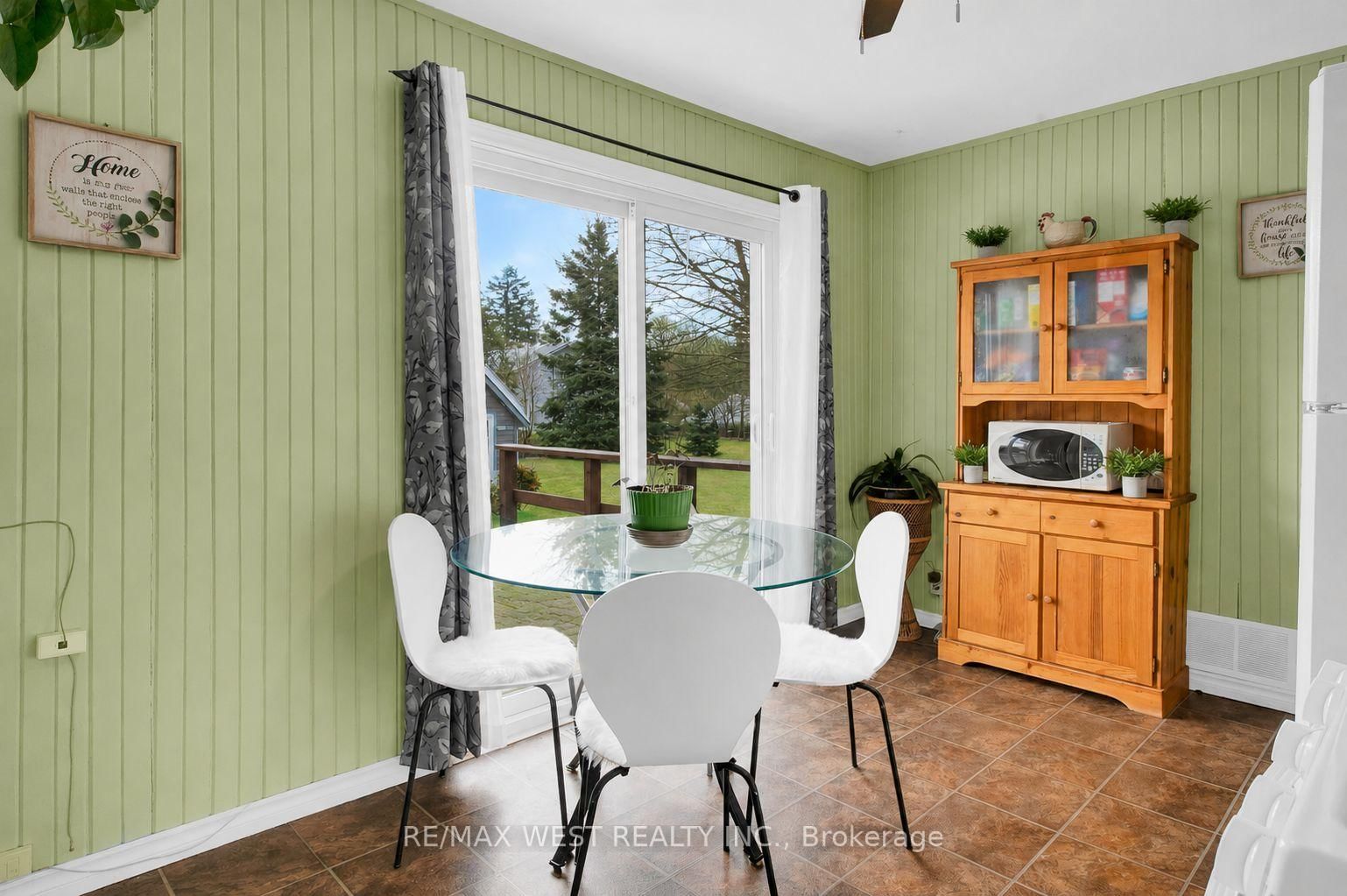 15 Millwood Road • Erin, ON photo 6
