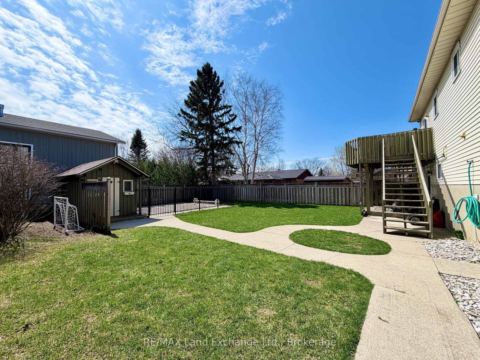 375 LANSDOWNE Street • Saugeen Shores, ON photo 28