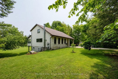 1033 Bruce Road 9