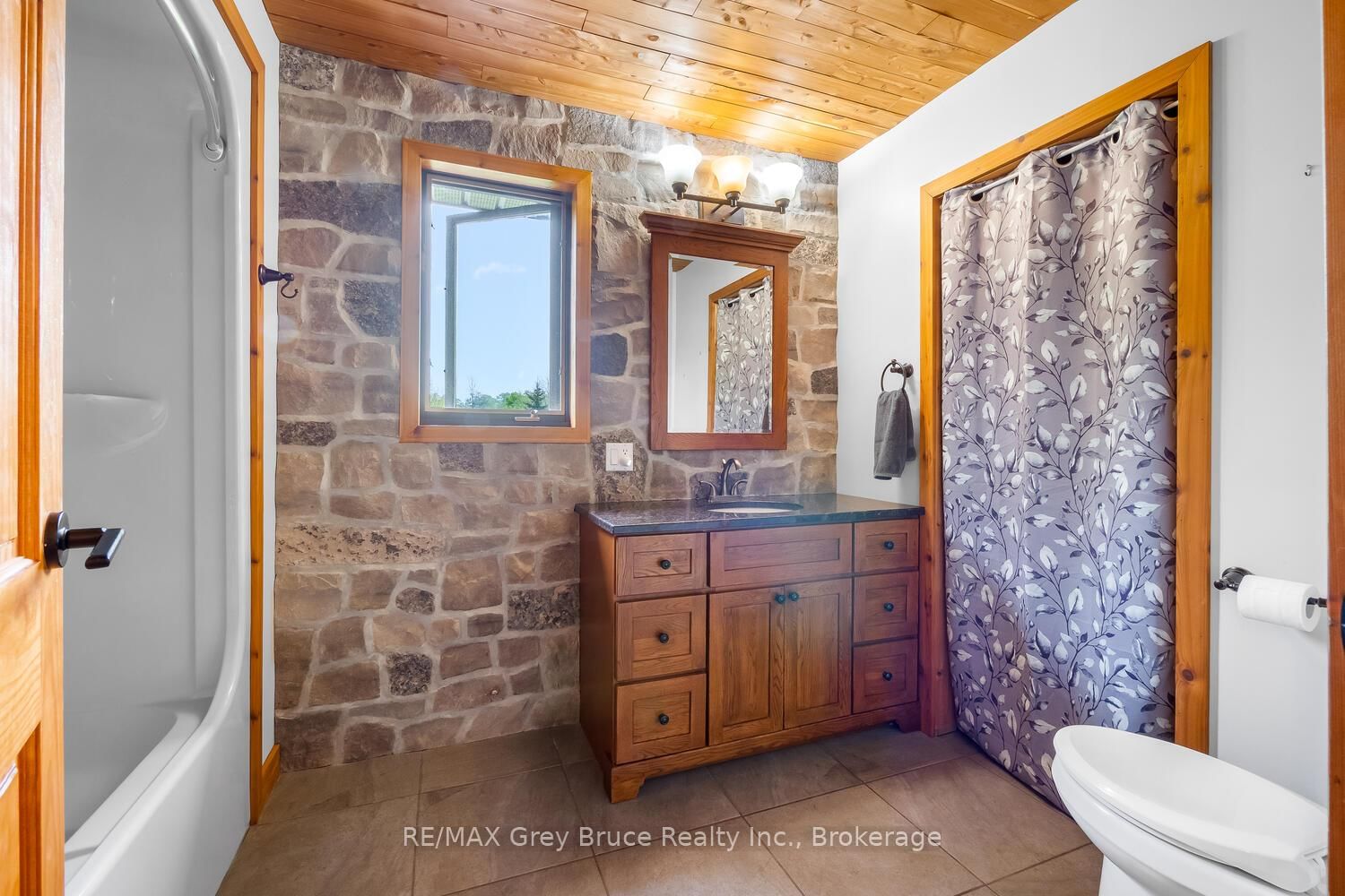 1033 Bruce Road 9 • South Bruce Peninsula, ON photo 24