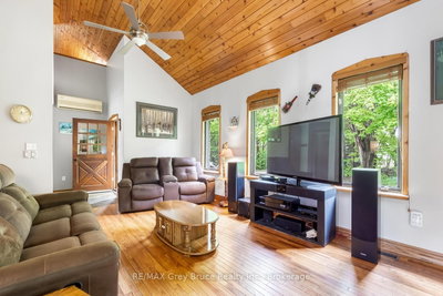 1033 Bruce Road 9 • South Bruce Peninsula, ON photo 8