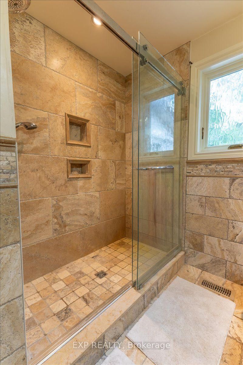 5519 Old Richmond Road • Ottawa, ON photo 45