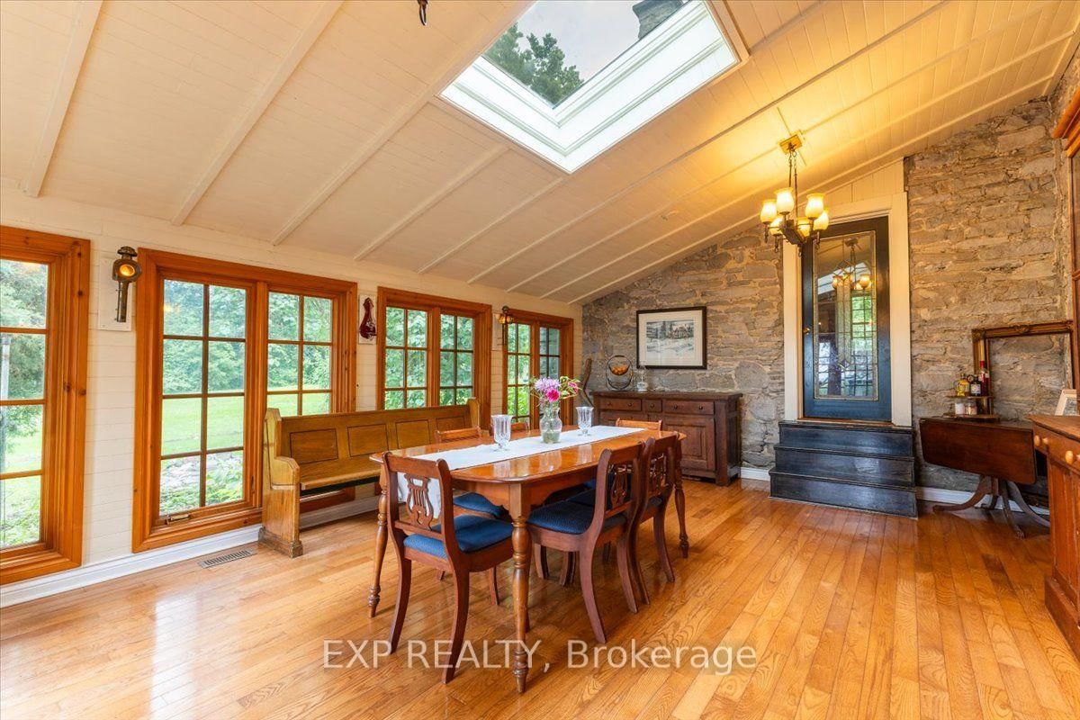 5519 Old Richmond Road • Ottawa, ON photo 5