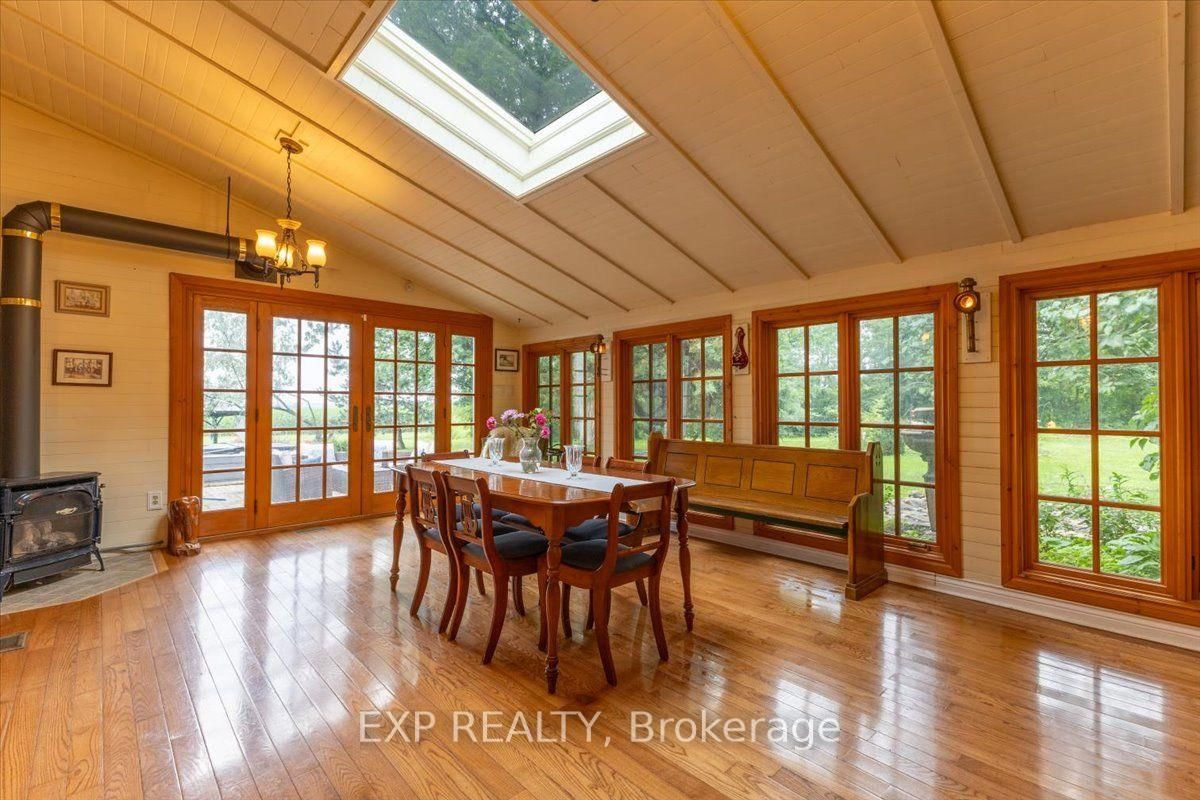5519 Old Richmond Road • Ottawa, ON photo 6
