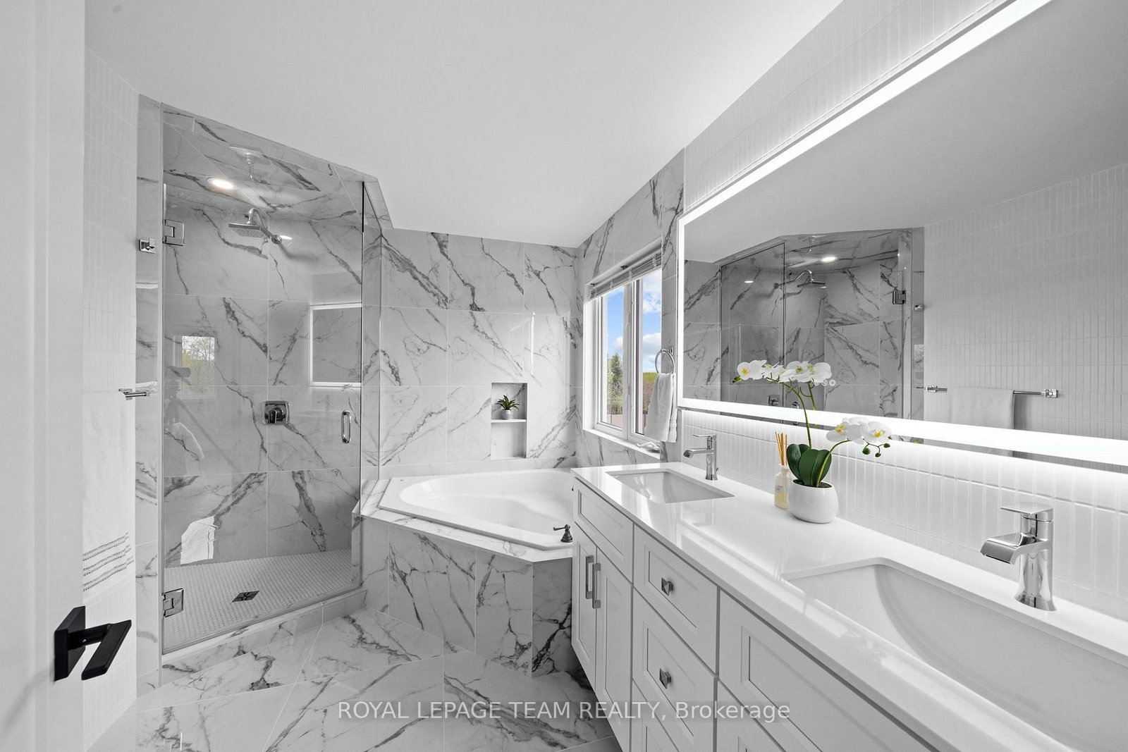 6936 Mary Anne Drive • Ottawa, ON photo 24