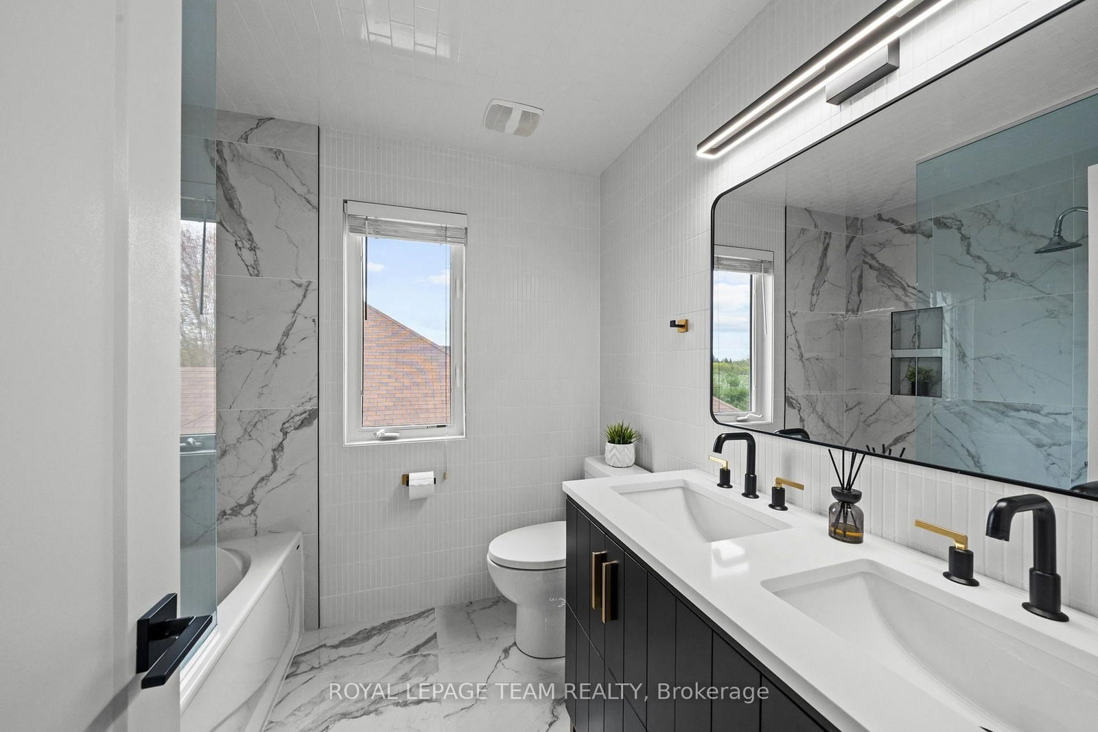 6936 Mary Anne Drive • Ottawa, ON photo 30
