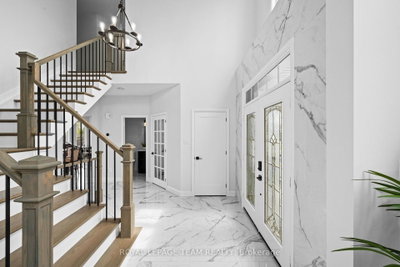 6936 Mary Anne Drive • Ottawa, ON photo 4