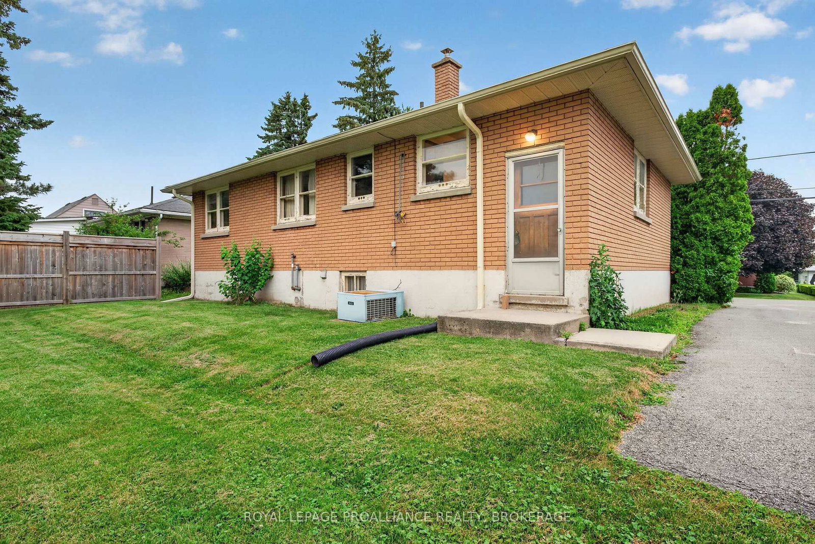 267 Lakeview Avenue • Kingston, ON photo 36