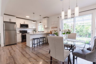 32 MENDIP Crescent • London South, ON photo 6