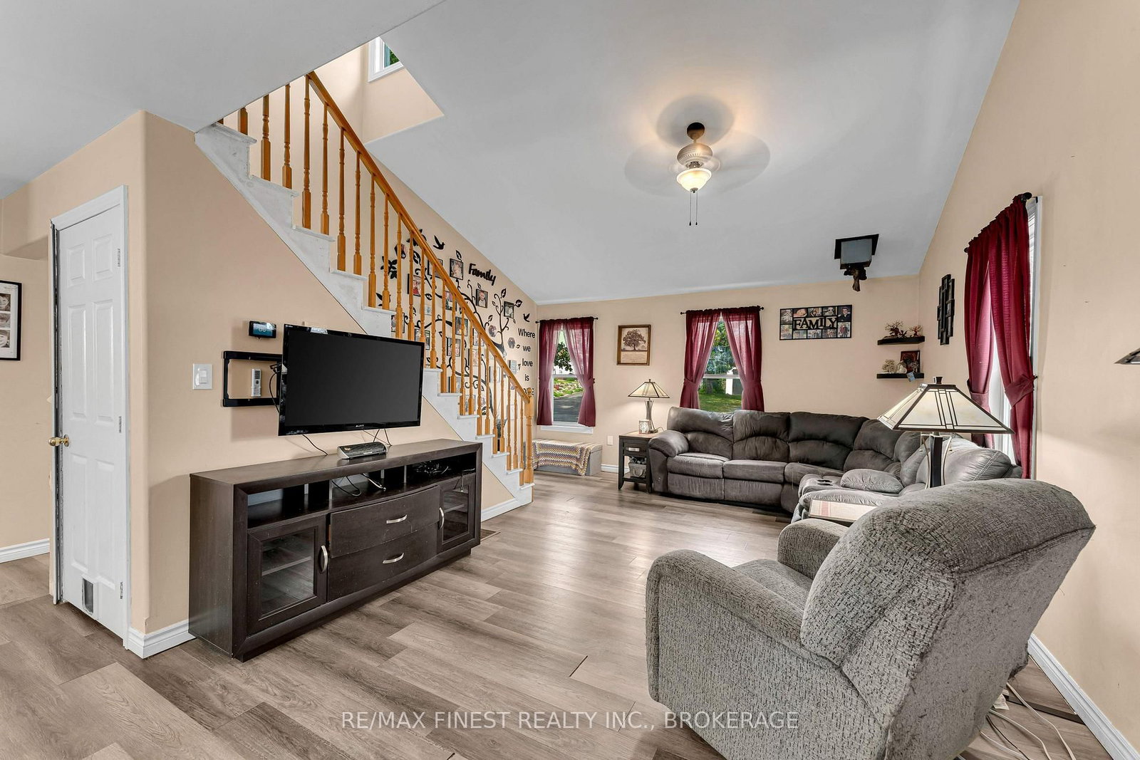 1 Neely Street • Tamworth, ON photo 12