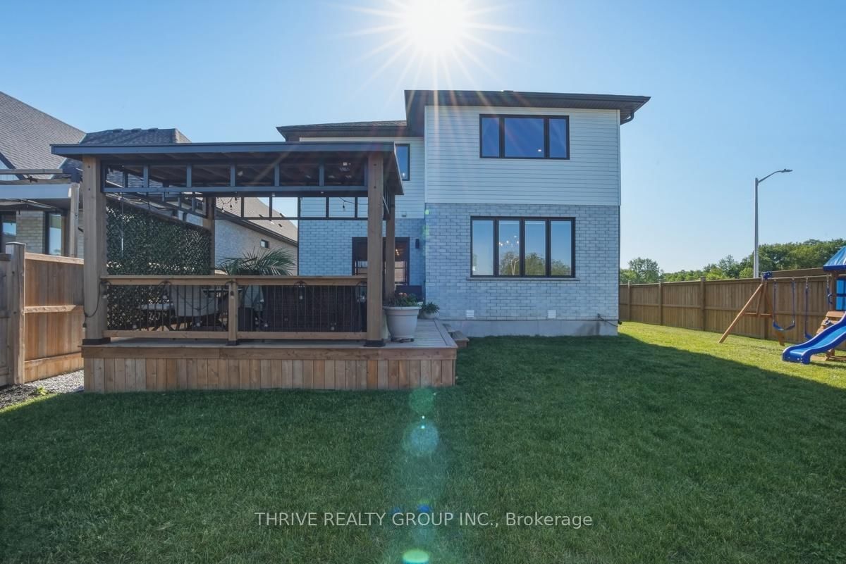 57 Briscoe Crescent • Strathroy-Caradoc, ON photo 32