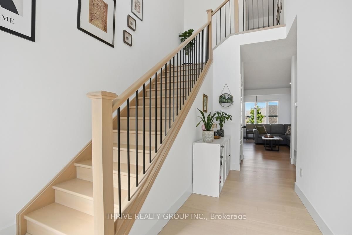 57 Briscoe Crescent • Strathroy-Caradoc, ON photo 5