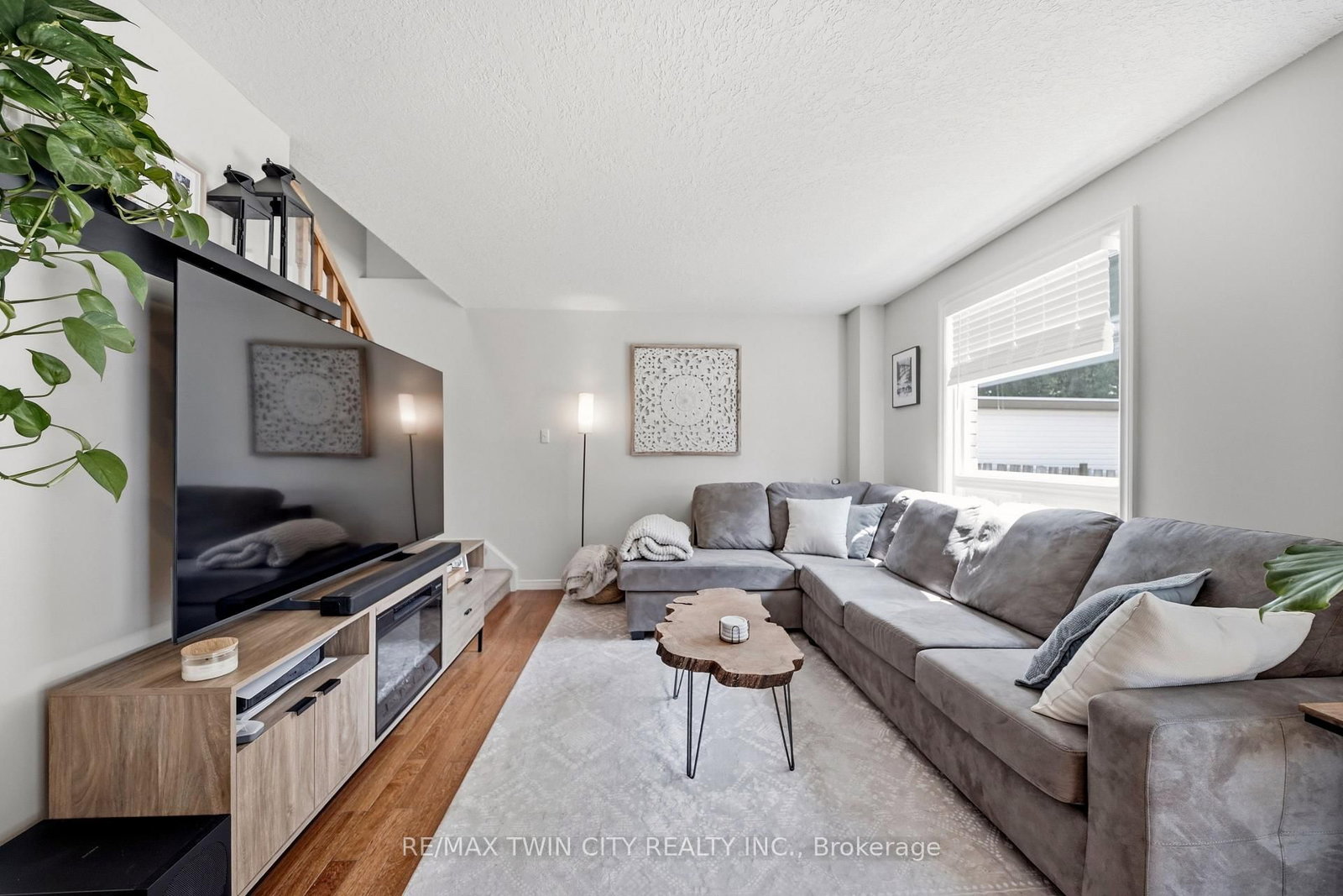7 Glendan Court • Cambridge, ON photo 13