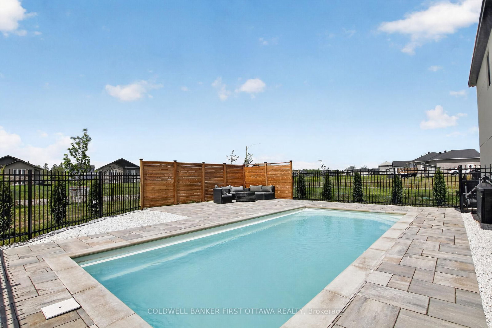 207 Owen Lucas Street • Arnprior, ON photo 41