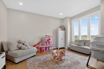207 Owen Lucas Street • Arnprior, ON photo 5