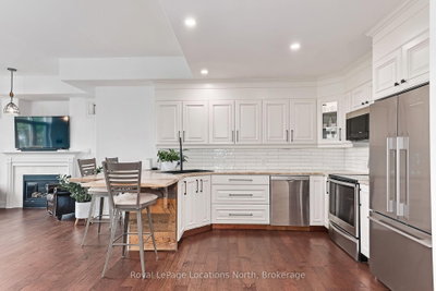 10 E Bay Street • #103 • Blue Mountains, ON photo 4
