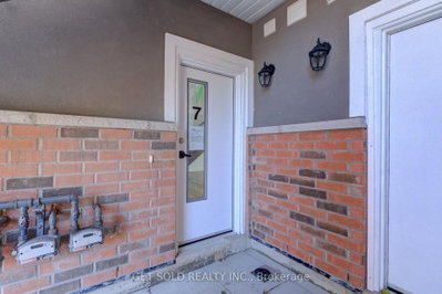 6701 Thorold Stone Road