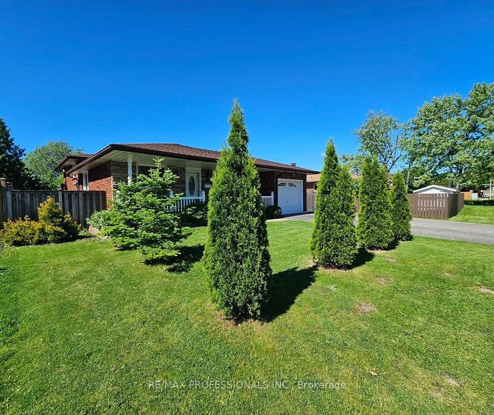 Detached House for sale at 7 Berko Avenue, Hamilton, Ontario, L8V 2P8 - Lawfield - MLS: X13587466