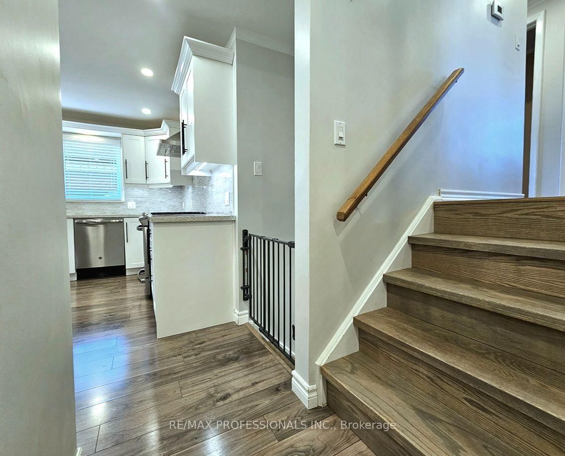 7 Berko Avenue • Hamilton, ON photo 20