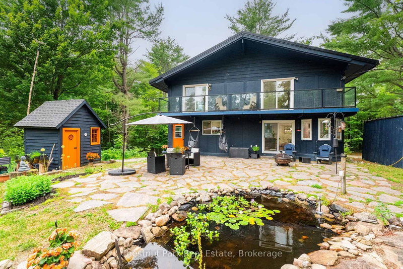 647 Lynx Lake Rd, Huntsville, Ontario