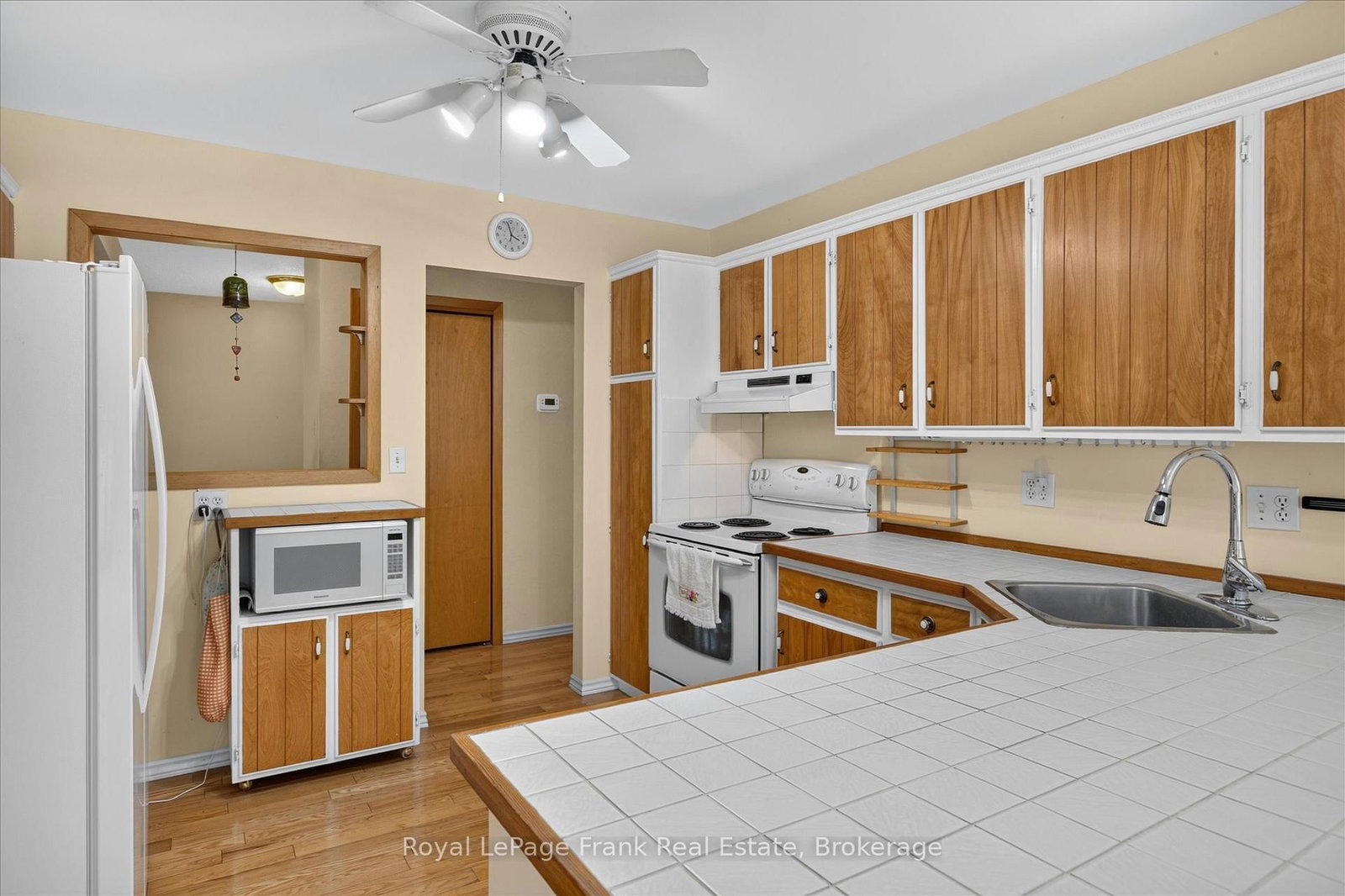 18 Redwood Court • Peterborough, ON photo 12