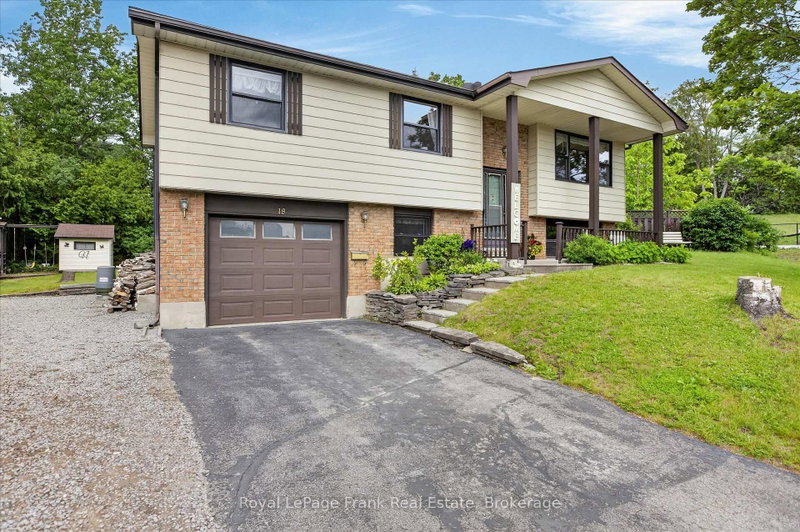 18 Redwood Court