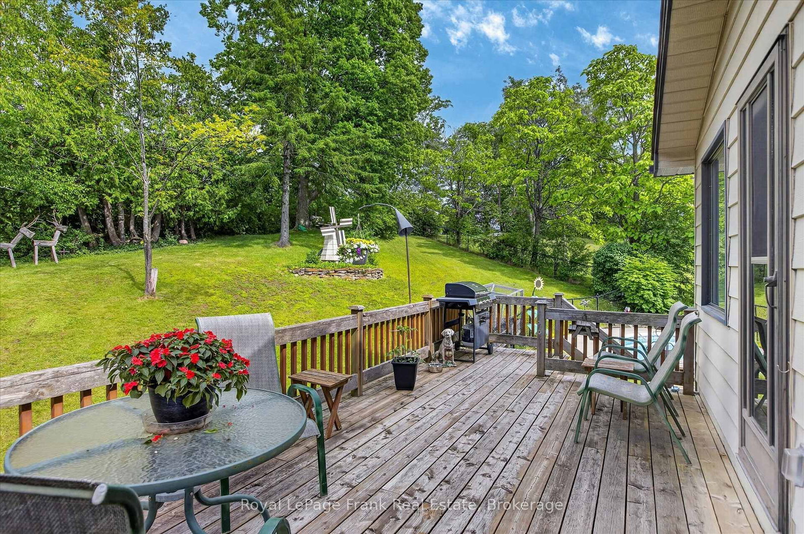 18 Redwood Court • Peterborough, ON photo 31