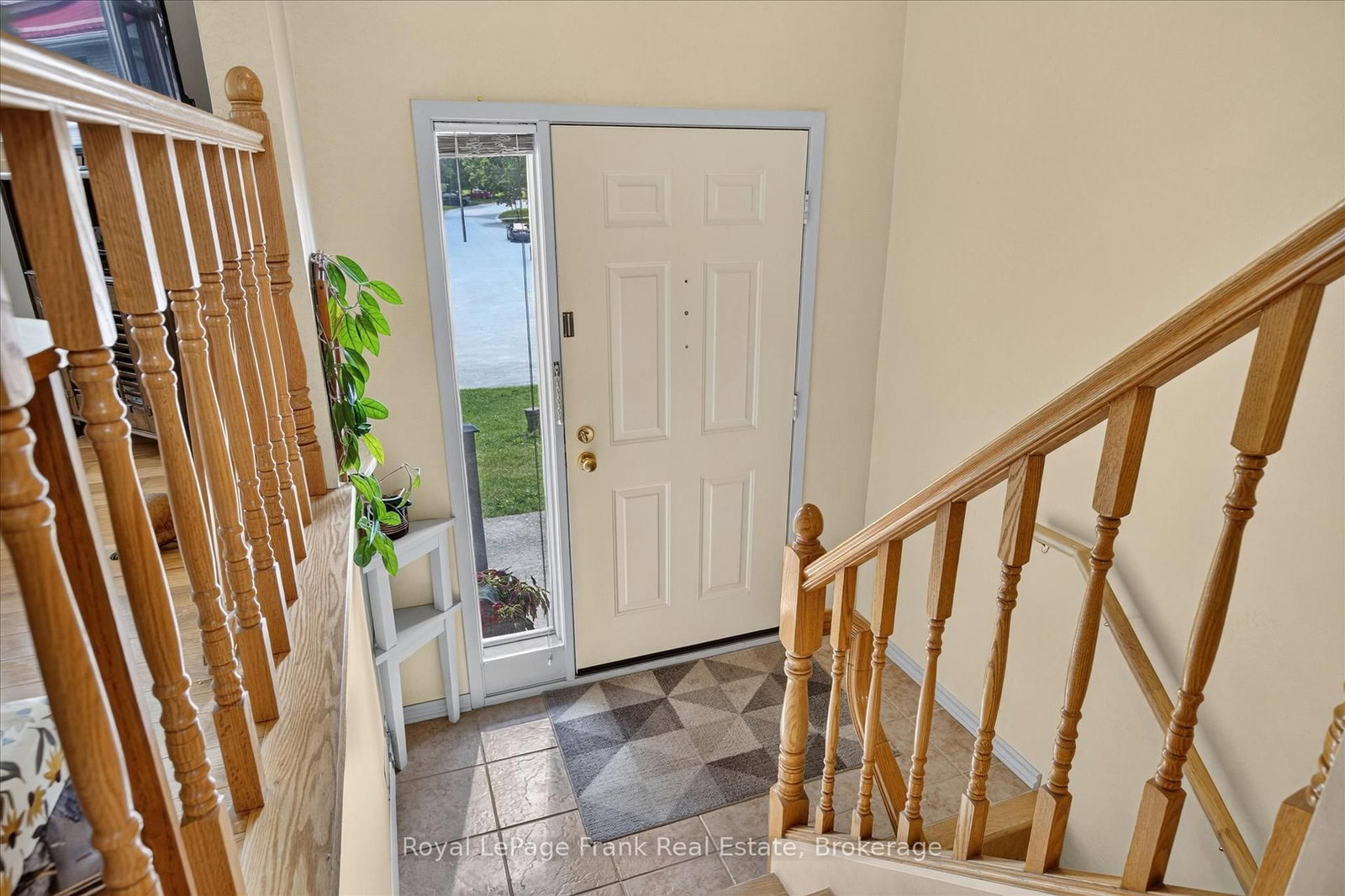 18 Redwood Court • Peterborough, ON photo 4
