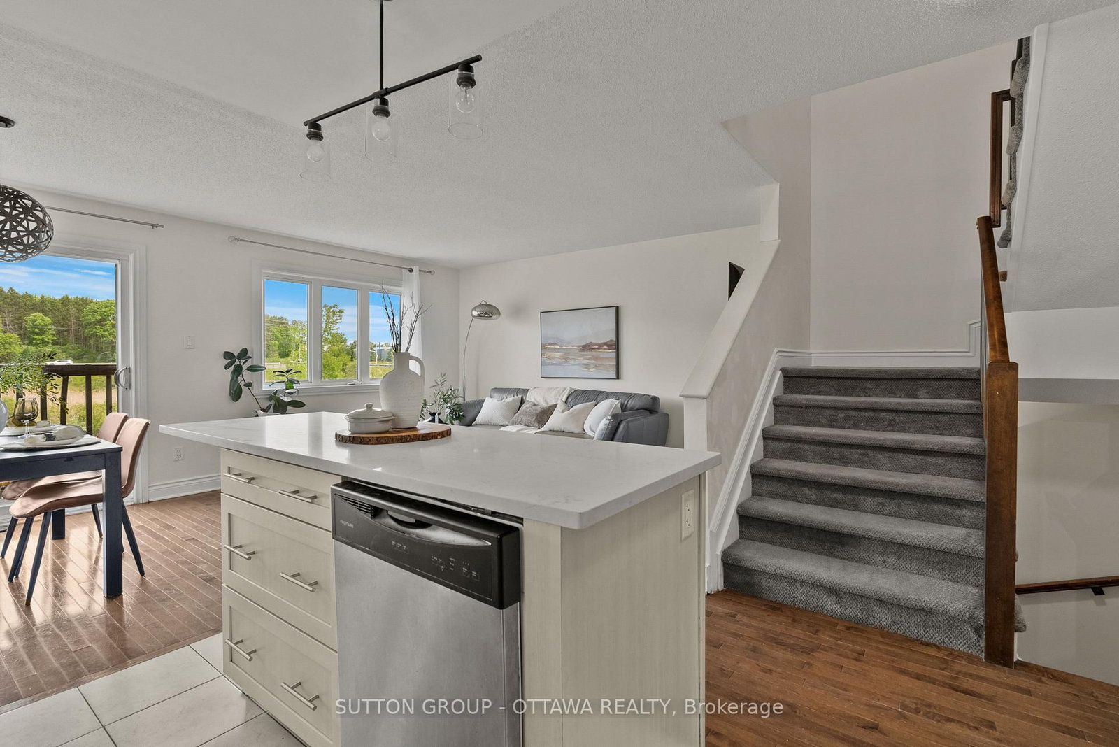 84 NATHALIE Street • Clarence-Rockland, ON photo 11
