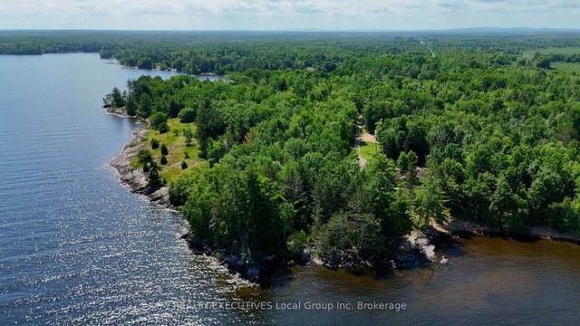 672 TILLICUM BAY Road