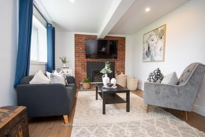 9 Riverside Drive • Kawartha Lakes, ON photo 5