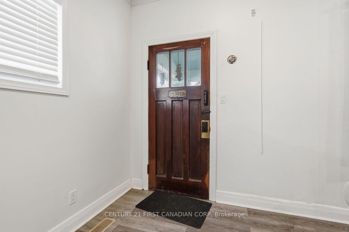 555 Grey Street, London East — photo 8